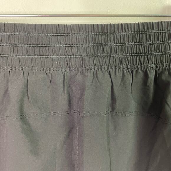 lululemon Black Wanderer Medium Rise Relaxed Fit Pants — Women's Size 8 NWT NEW - Picture 7 of 13